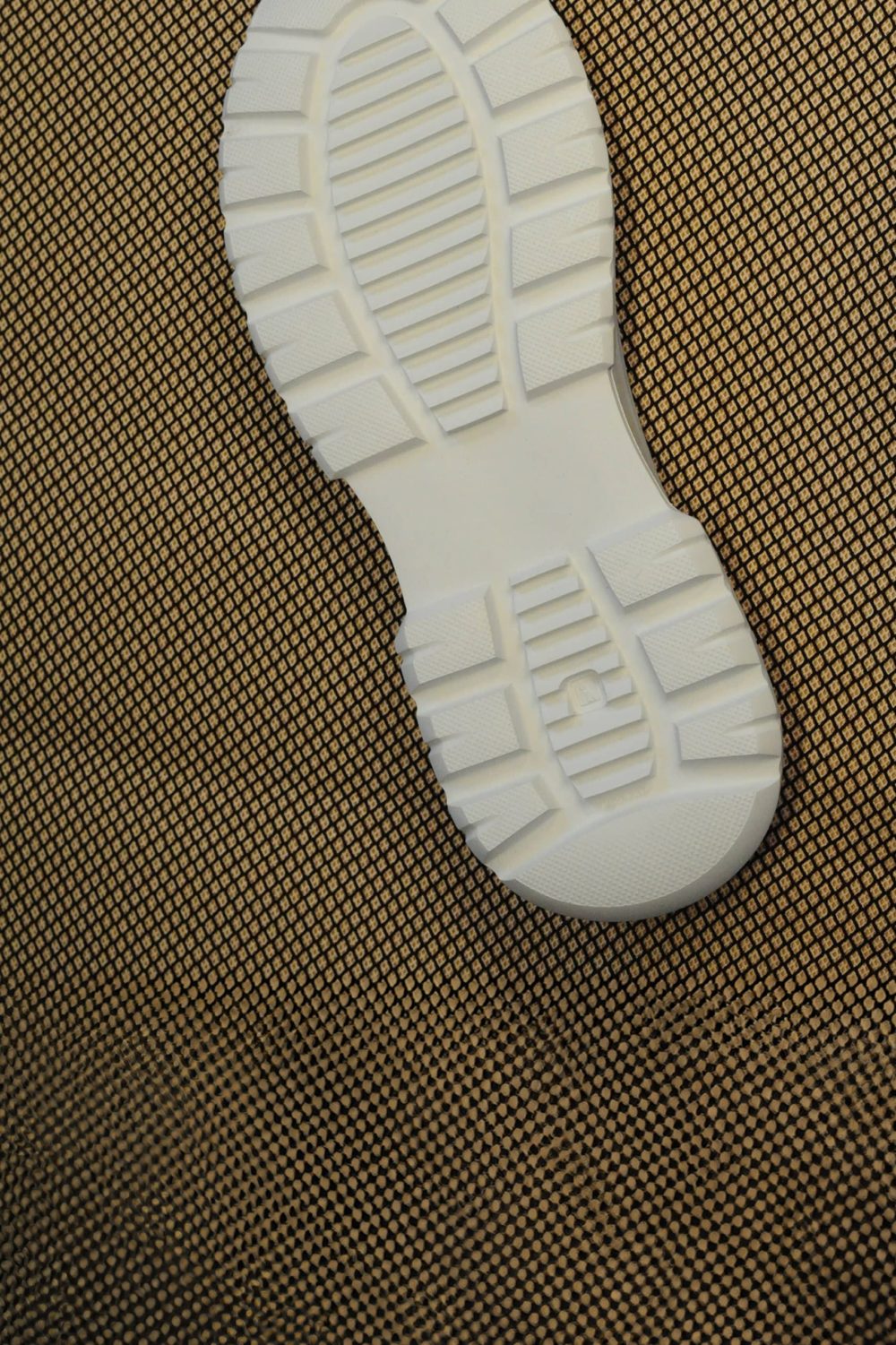 Sand Mesh Material sneakers shoes